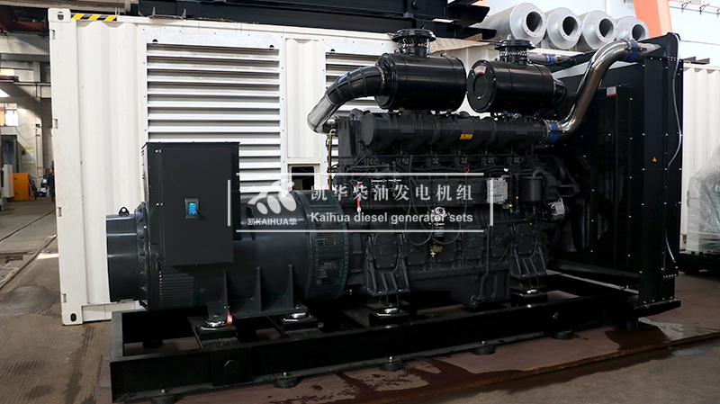 連雲港市政一台1000kw上柴發電機組成功出（chū）廠